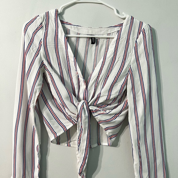 H&M Tops - H&M White Striped Blouse w Front Knot